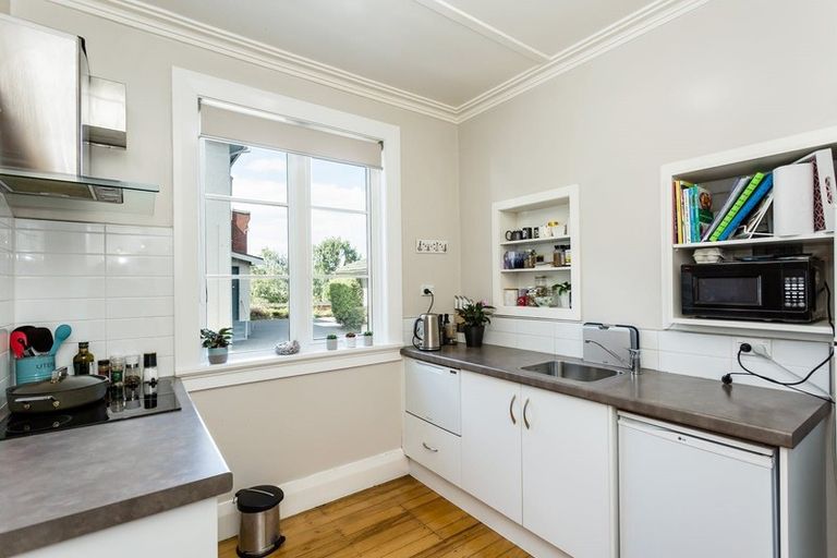 Photo of property in 53 Manor Place, Dunedin Central, Dunedin, 9016