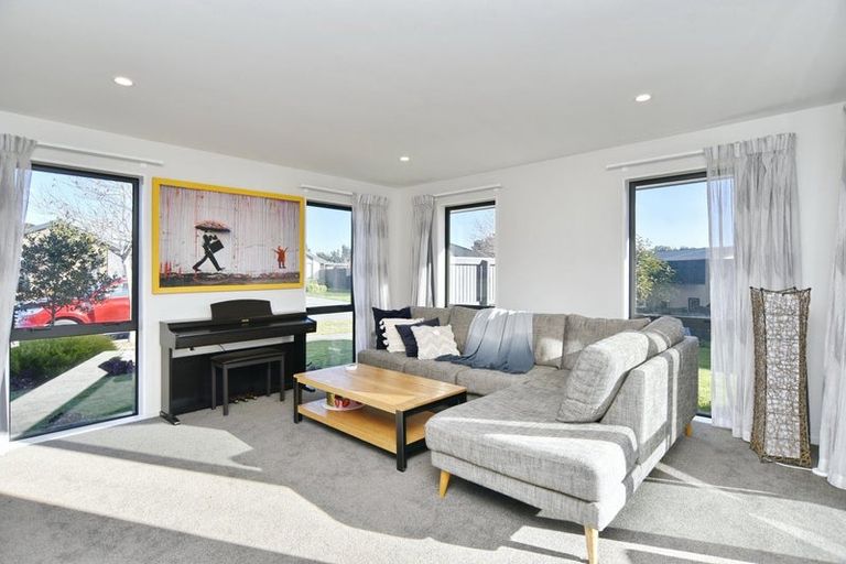 Photo of property in 8 Guyon Street, Marshland, Christchurch, 8083