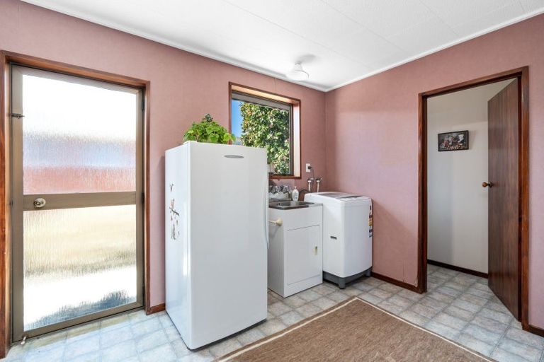 Photo of property in 41 Severn Street, Green Island, Dunedin, 9018