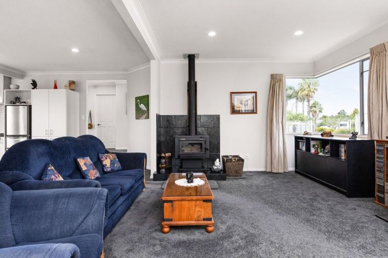 Photo of property in 16 Jacaranda Place, Greenmeadows, Napier, 4112
