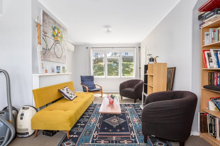 Photo of property in 78-80 Hereford Street, Cannons Creek, Porirua, 5024