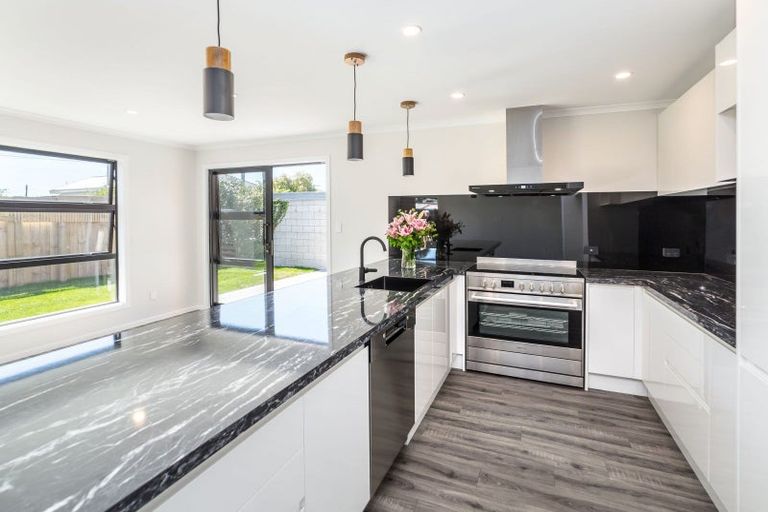 Photo of property in 17a Tararua Street, Trentham, Upper Hutt, 5018