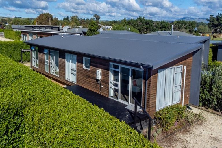 Photo of property in 15 Tuscan Lane, Martinborough, 5711