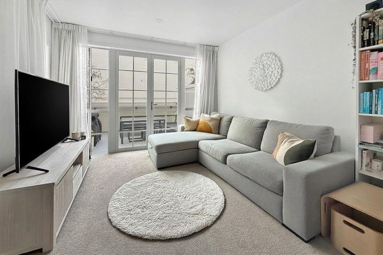 Photo of property in 39 Little George Street, Thorndon, Wellington, 6011