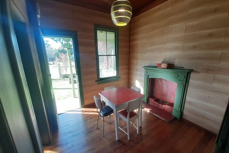 Photo of property in 49 Phillips Street, Tikokino, 4273