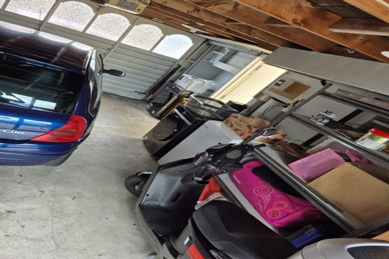 Photo of property in 17a Cecil Place, Cloverlea, Palmerston North, 4412