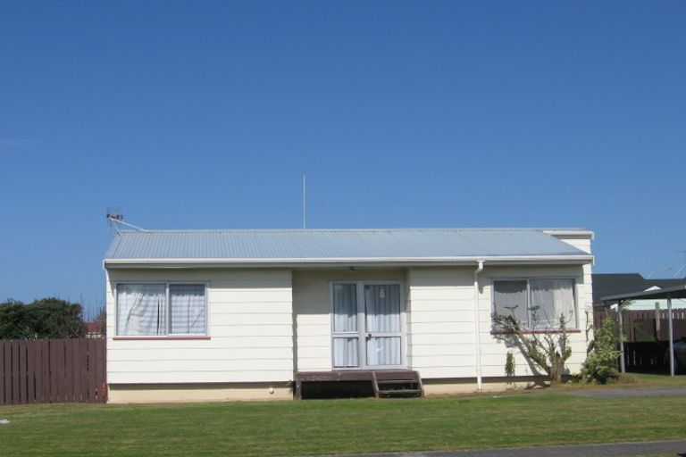 Photo of property in 2 Kaimanawa Street, Mount Maunganui, 3116