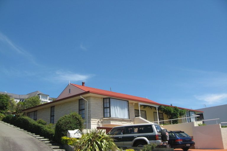 Photo of property in 2/17 Petworth Place, Westmorland, Christchurch, 8025