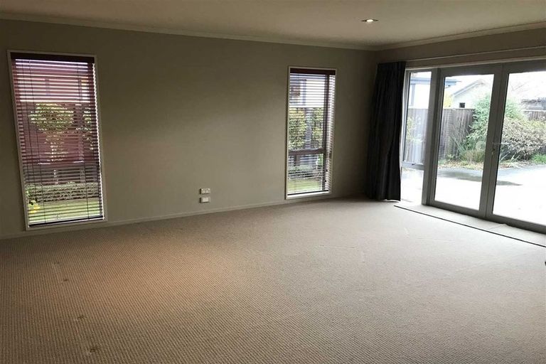 Photo of property in 11 Six Silvers Avenue, Halswell, Christchurch, 8025