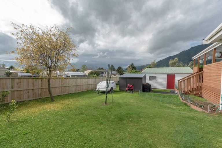 Photo of property in 10 Waihou Road, Te Aroha, 3320