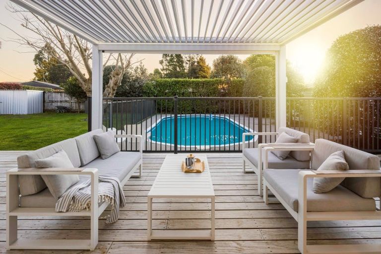 Photo of property in 82 Grey Street, Cambridge, 3434