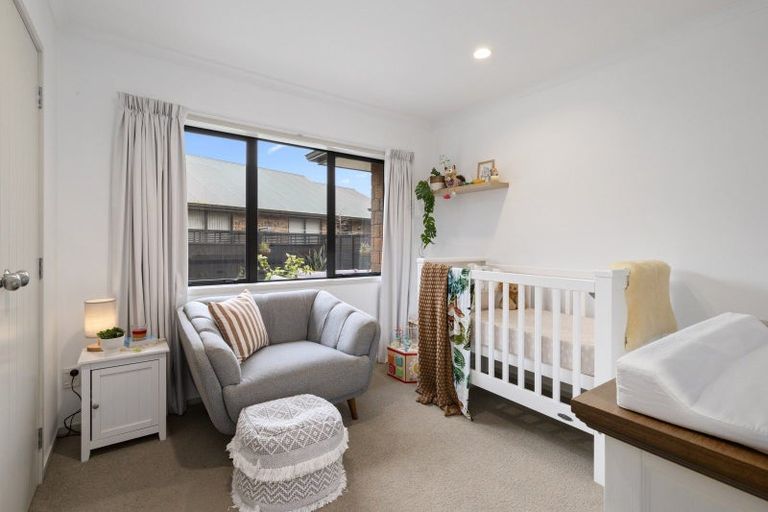 Photo of property in 15 Greig Place, Pukekohe, 2120