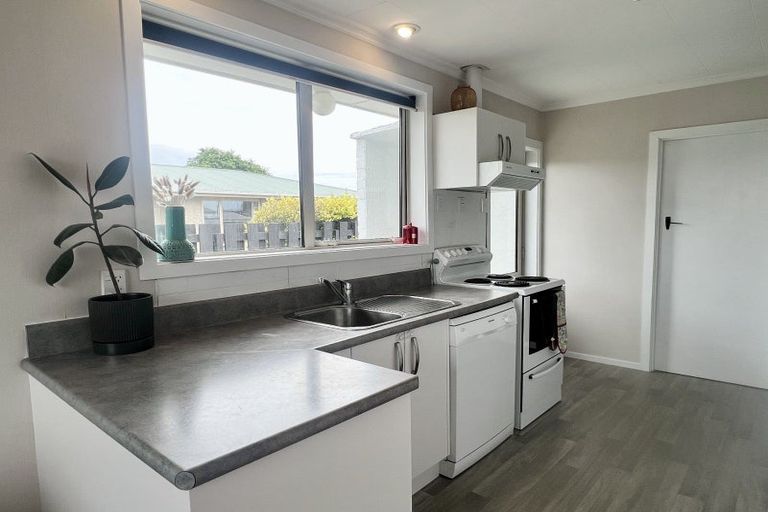 Photo of property in 74 O'byrne Street, Waikiwi, Invercargill, 9810