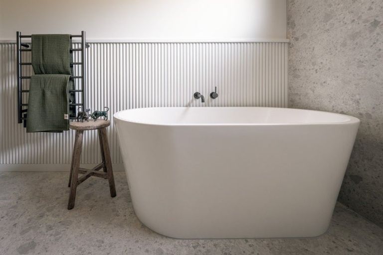 Photo of property in 18 Fenton Avenue, Wanaka, 9305