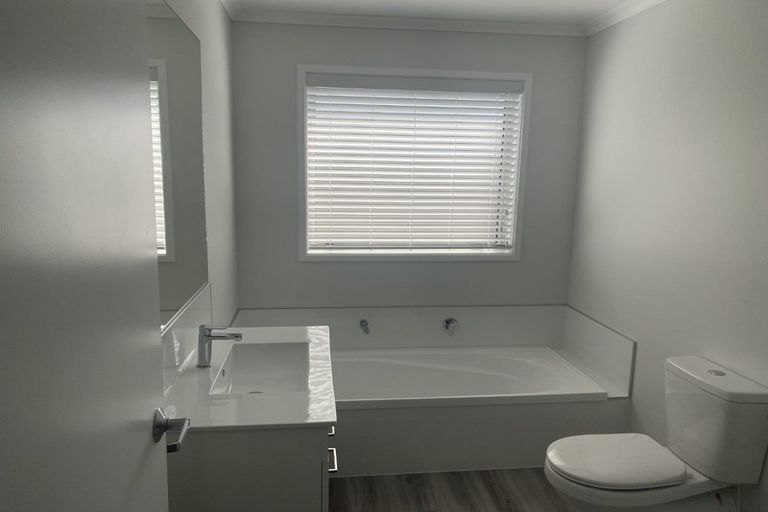 Photo of property in 6 Bronze Court, Papamoa, 3118