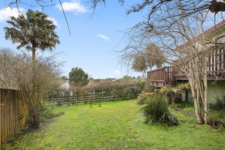 Photo of property in 69 Puriri Road, Pukekohe, 2120