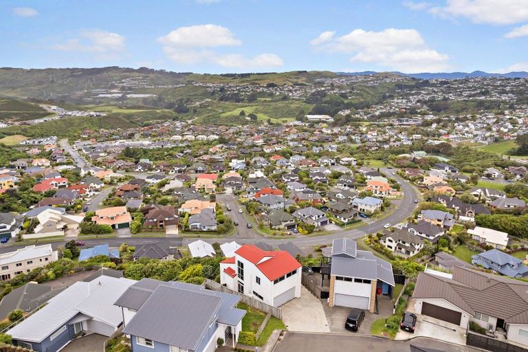 Photo of property in 65 Erlestoke Crescent, Churton Park, Wellington, 6037