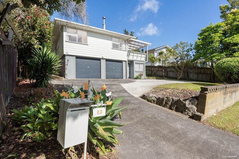 Photo of property in 13 Finlow Drive, Te Atatu South, Auckland, 0610