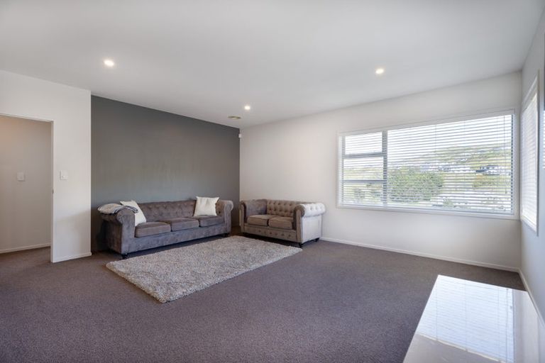 Photo of property in 10 Crompton Avenue, Churton Park, Wellington, 6037