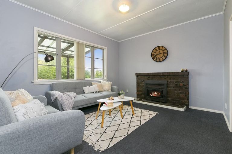 Photo of property in 1/11 Royton Avenue, Mangere East, Auckland, 2024