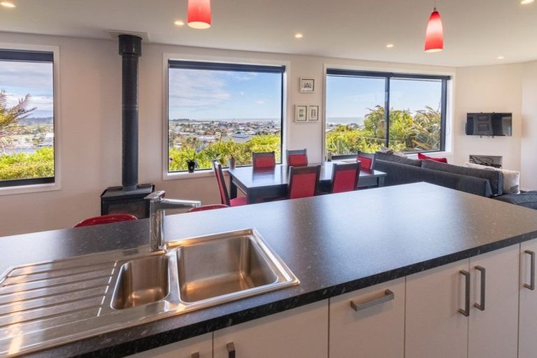 Photo of property in 37 Whitcombe Terrace, Hokitika, 7810