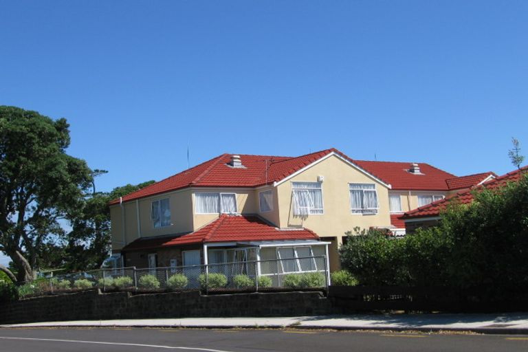 Photo of property in Salisbury Court, 1/139 Connell Street, Blockhouse Bay, Auckland, 0600
