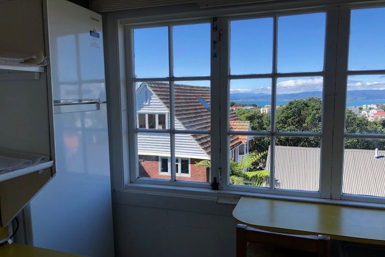 Photo of property in 2 Plunket Street, Kelburn, Wellington, 6012