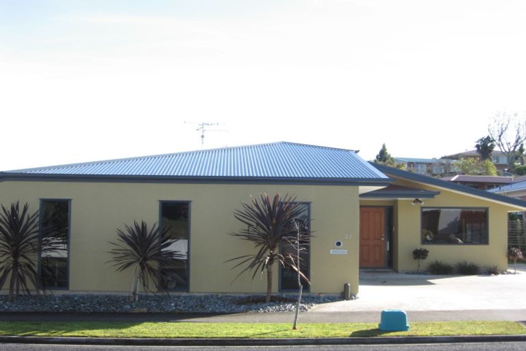 Photo of property in 27 Garthwood Road, Hillcrest, Hamilton, 3216