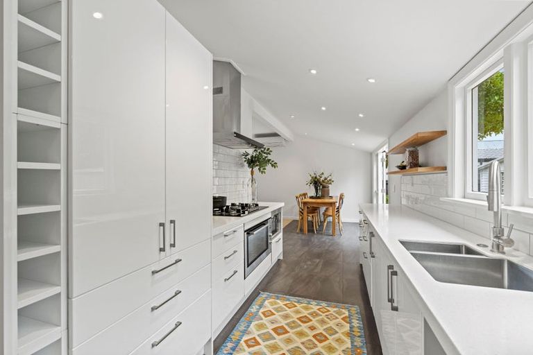 Photo of property in 12 Mays Road, St Albans, Christchurch, 8052