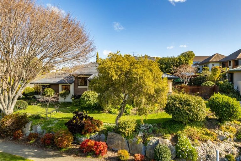 Photo of property in 2 D'urville Rise, Richmond, 7020