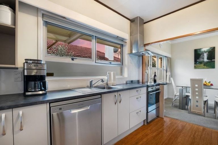 Photo of property in 8 Browns Avenue, Pakuranga, Auckland, 2010