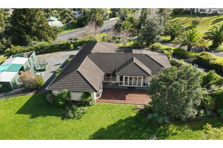Photo of property in 2 Palm Drive, Kerikeri, 0294