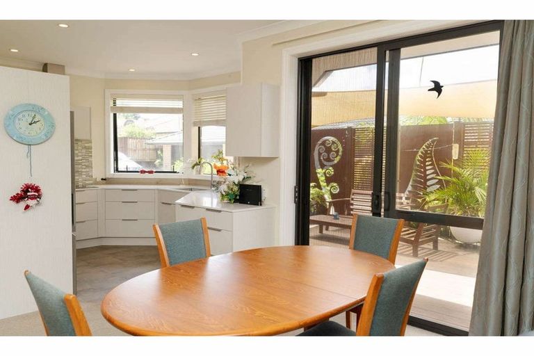 Photo of property in 12 Baska Voda Drive, Kerikeri, 0230