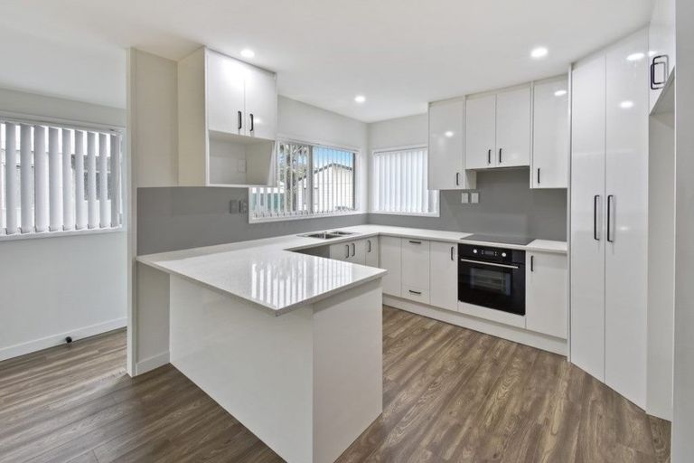 Photo of property in 11/48 Water Street, Otahuhu, Auckland, 1062