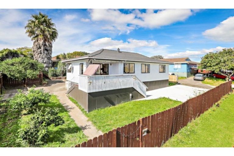 Photo of property in 3/43 Taitimu Drive, Weymouth, Auckland, 2103