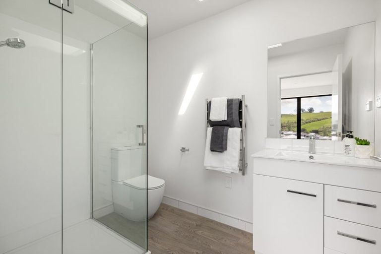 Photo of property in 22 Hayward Place, Ohauiti, Tauranga, 3112