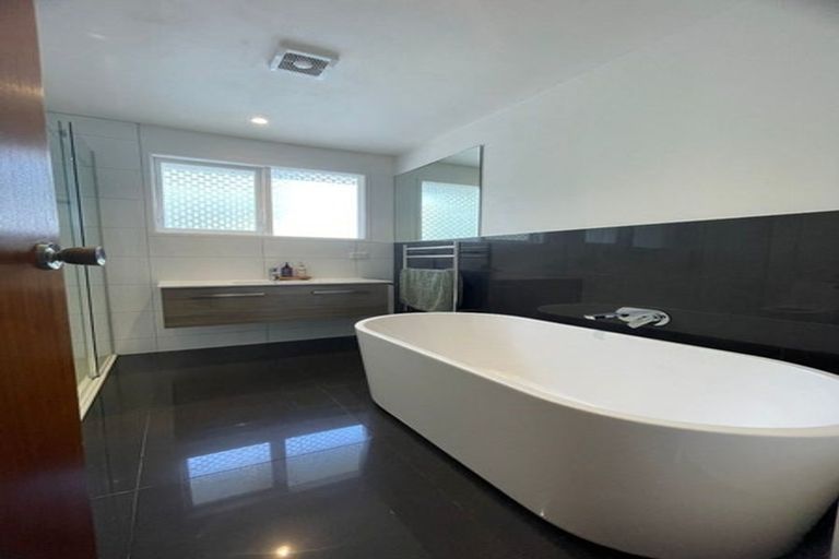 Photo of property in 19 Cherry Road, Bucklands Beach, Auckland, 2014