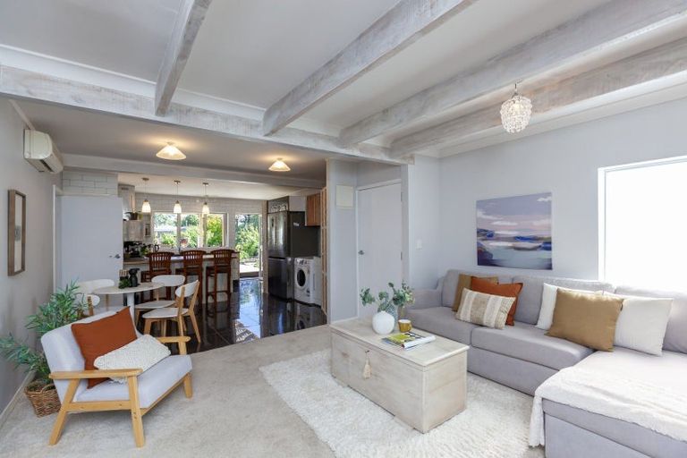 Photo of property in 16 Ruru Road, Otaihanga, Paraparaumu, 5036