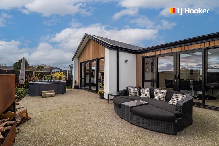 Photo of property in 83 Owhiro Avenue, Mosgiel, 9024