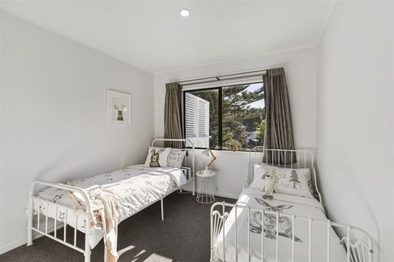 Photo of property in 2/58 James Street, Bayview, Auckland, 0629