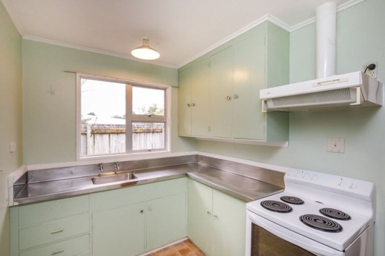 Photo of property in 2/175 Park Road, West End, Palmerston North, 4410