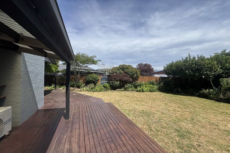 Photo of property in 7 Hannah Place, Redwood, Christchurch, 8051