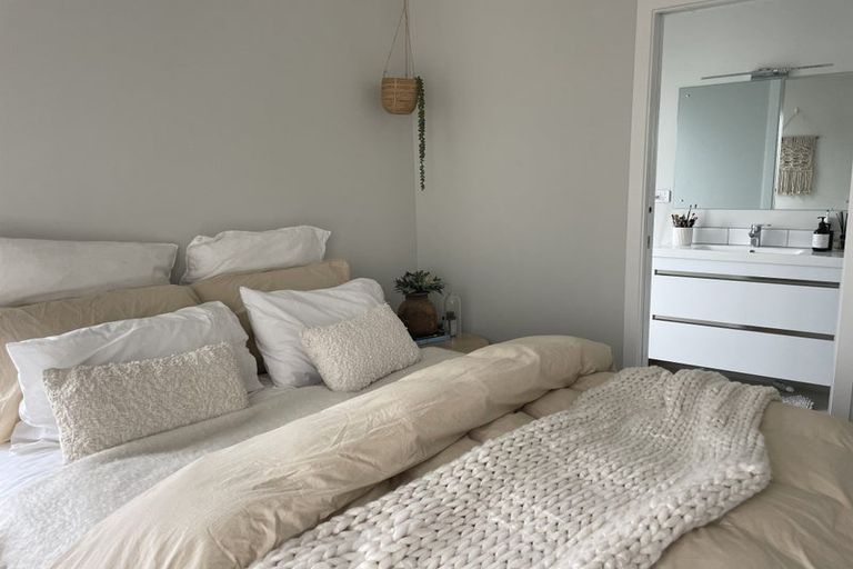 Photo of property in 2a Treloar Crescent, Hobsonville, Auckland, 0616