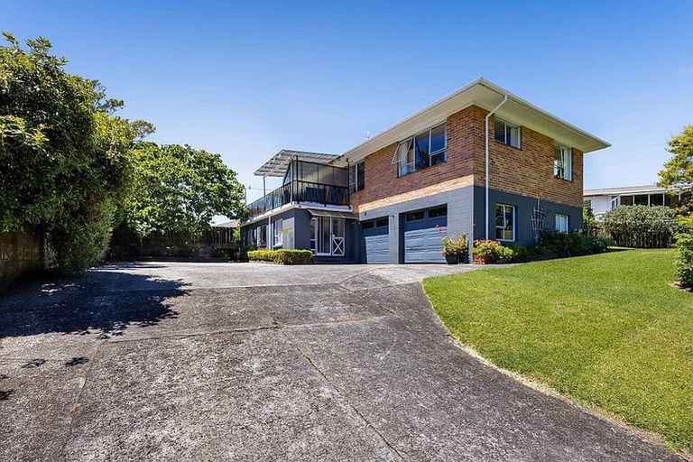 Photo of property in 2/39 Awanui Street, Merrilands, New Plymouth, 4312