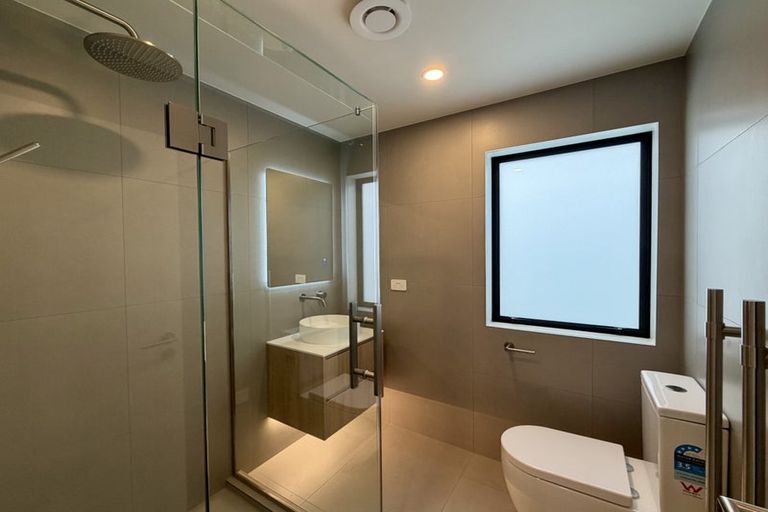 Photo of property in 6 Cranston Street, Torbay, Auckland, 0632