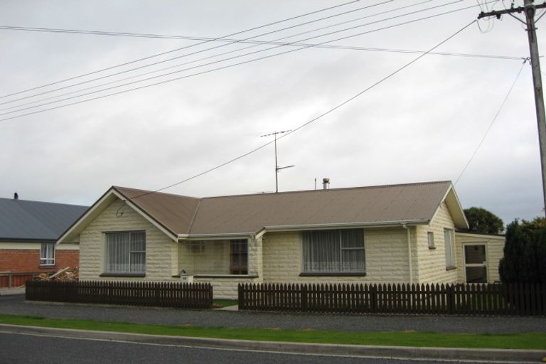 Photo of property in 20 Johnson Street, Milton, 9220