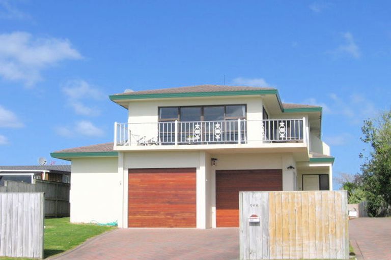 Photo of property in 968a Papamoa Beach Road, Papamoa Beach, Papamoa, 3118