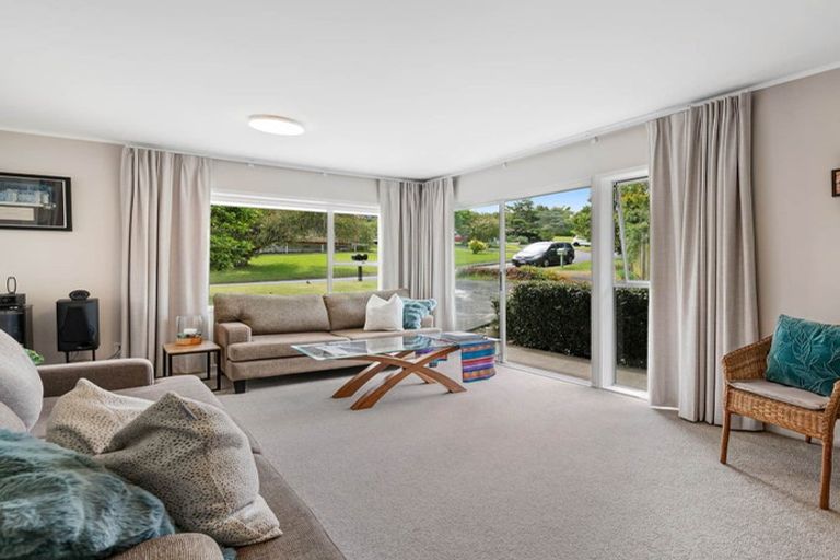 Photo of property in 1/11 Northwick Place, Hillcrest, Auckland, 0627