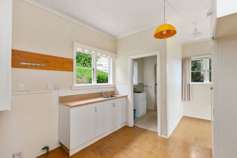 Photo of property in 46 Totara Road, Miramar, Wellington, 6022