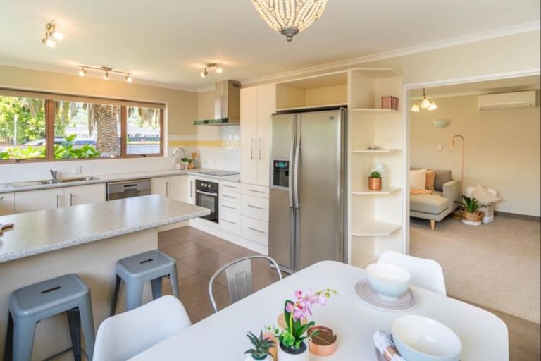 Photo of property in 95 Rimu Road, Raumati Beach, Paraparaumu, 5032